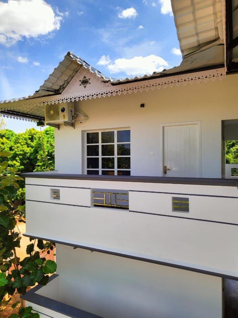 Wind Breeze A Couple Friendly Property Kottakuppam Exterior photo
